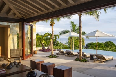 Luxury Villa Photo #11