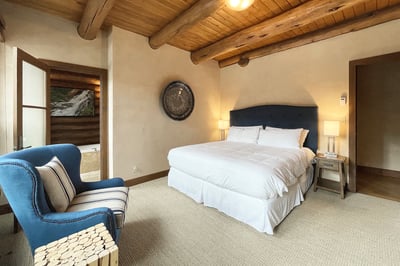 Luxury Villa Photo #30