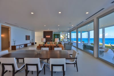 Luxury Villa Photo #32