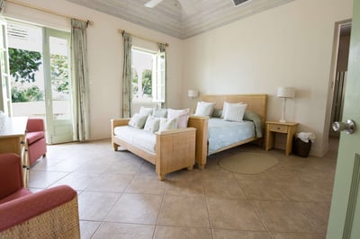 Luxury Villa Photo #15