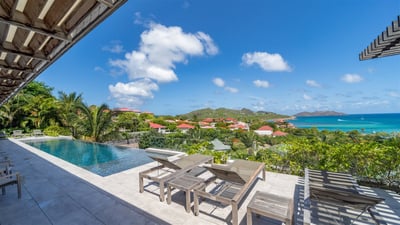 Luxury Villa Photo #2