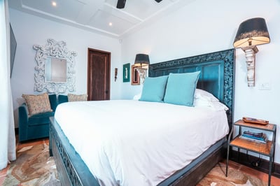 Luxury Villa Photo #10