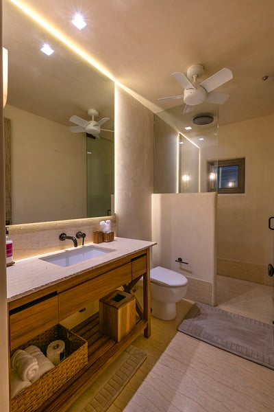 Luxury Villa Photo #47
