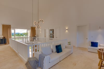 Luxury Villa Photo #21