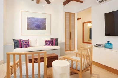 Luxury Villa Photo #2
