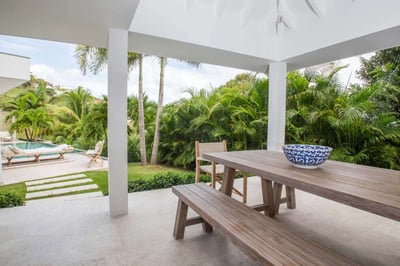Luxury Villa Photo #4