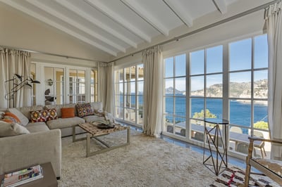 Luxury Villa Photo #16