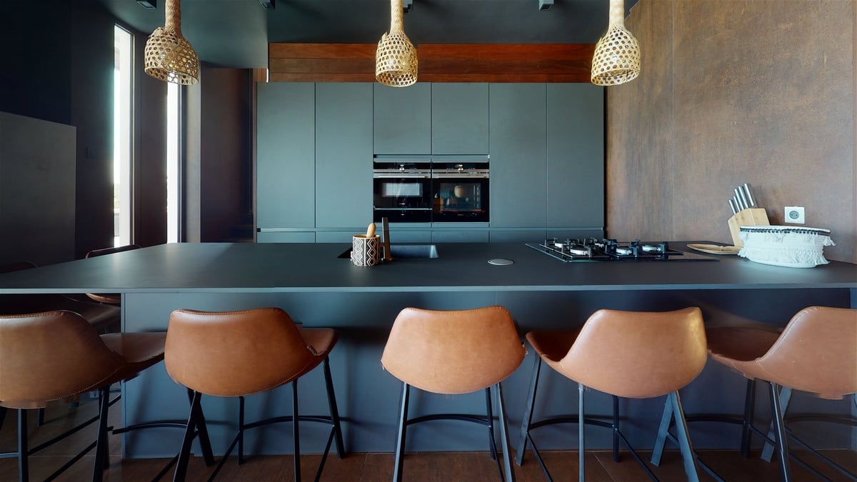 Kitchen & Dining Area - Image 34