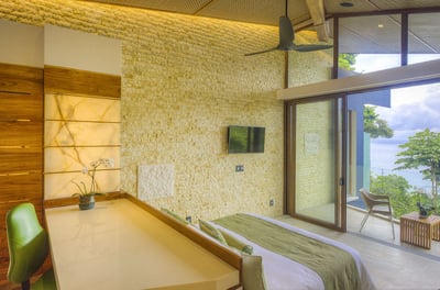 Luxury Villa Photo #22