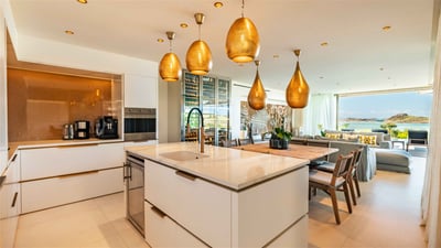 Luxury Villa Photo #32