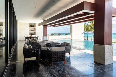 Luxury Villa Photo #17