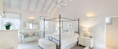 Luxury Villa Photo #10