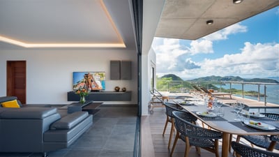 Luxury Villa Photo #18