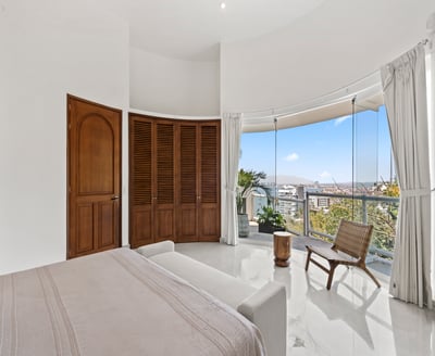 Luxury Villa Photo #41