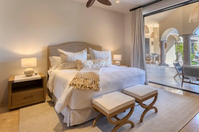 Luxury Villa Photo #29