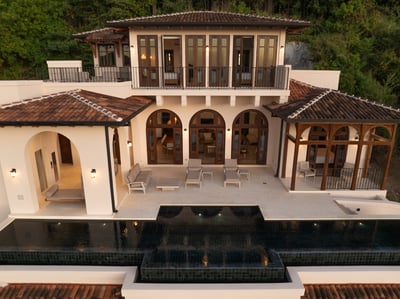 Luxury Villa Photo #8