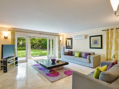 Luxury Villa Photo #14
