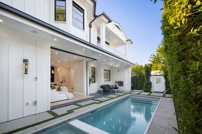 Luxury Villa Photo #2