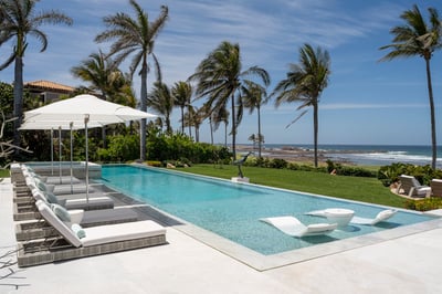 Luxury Villa Photo #8