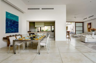 Luxury Villa Photo #20