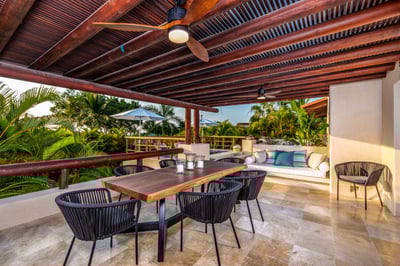 Luxury Villa Photo #21