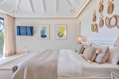 Luxury Villa Photo #48