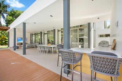 Luxury Villa Photo #11