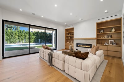 Luxury Villa Photo #26