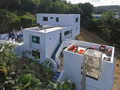 Luxury Villa Photo #2