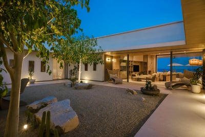Luxury Villa Photo #36