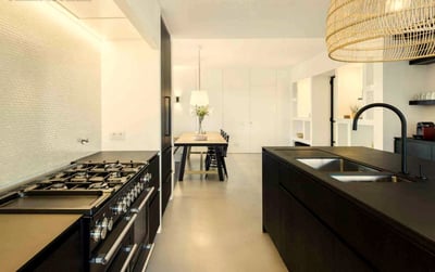 Luxury Villa Photo #6