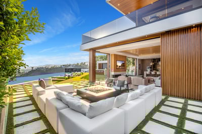 Luxury Villa Photo #16