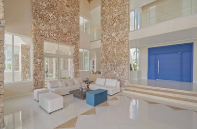 Luxury Villa Photo #12