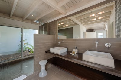 Luxury Villa Photo #21