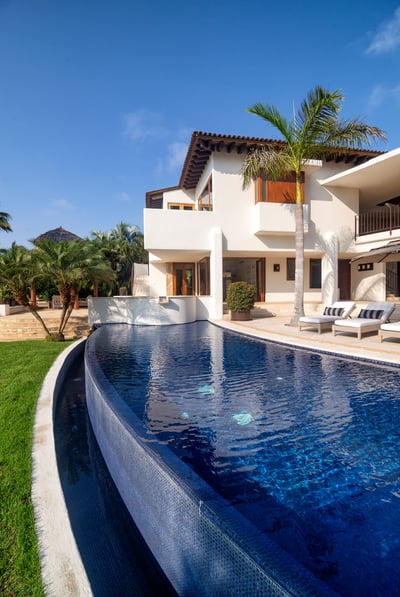 Luxury Villa Photo #7