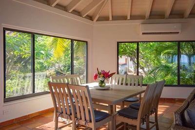 Luxury Villa Photo #17