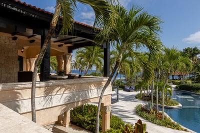 Luxury Villa Photo #15