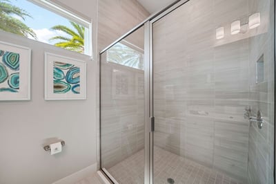 Luxury Villa Photo #38