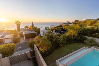 Luxury Villa Photo #5