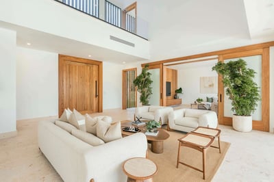 Luxury Villa Photo #27