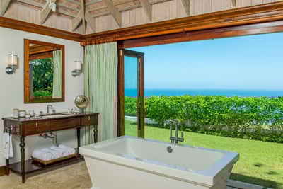 Luxury Villa Photo #26