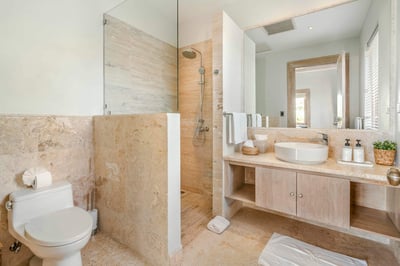 Luxury Villa Photo #47