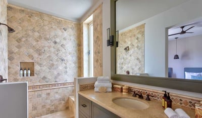Luxury Villa Photo #16