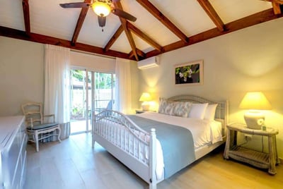 Luxury Villa Photo #15