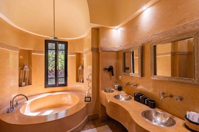 Luxury Villa Photo #44