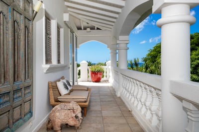 Luxury Villa Photo #34