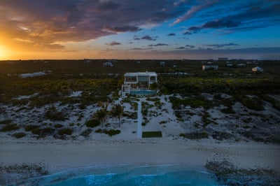 Luxury Villa Photo #49