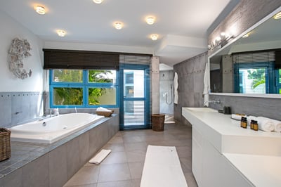 Luxury Villa Photo #36