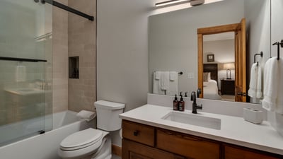 Second queen ensuite on upper level