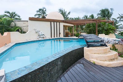 Luxury Villa Photo #2